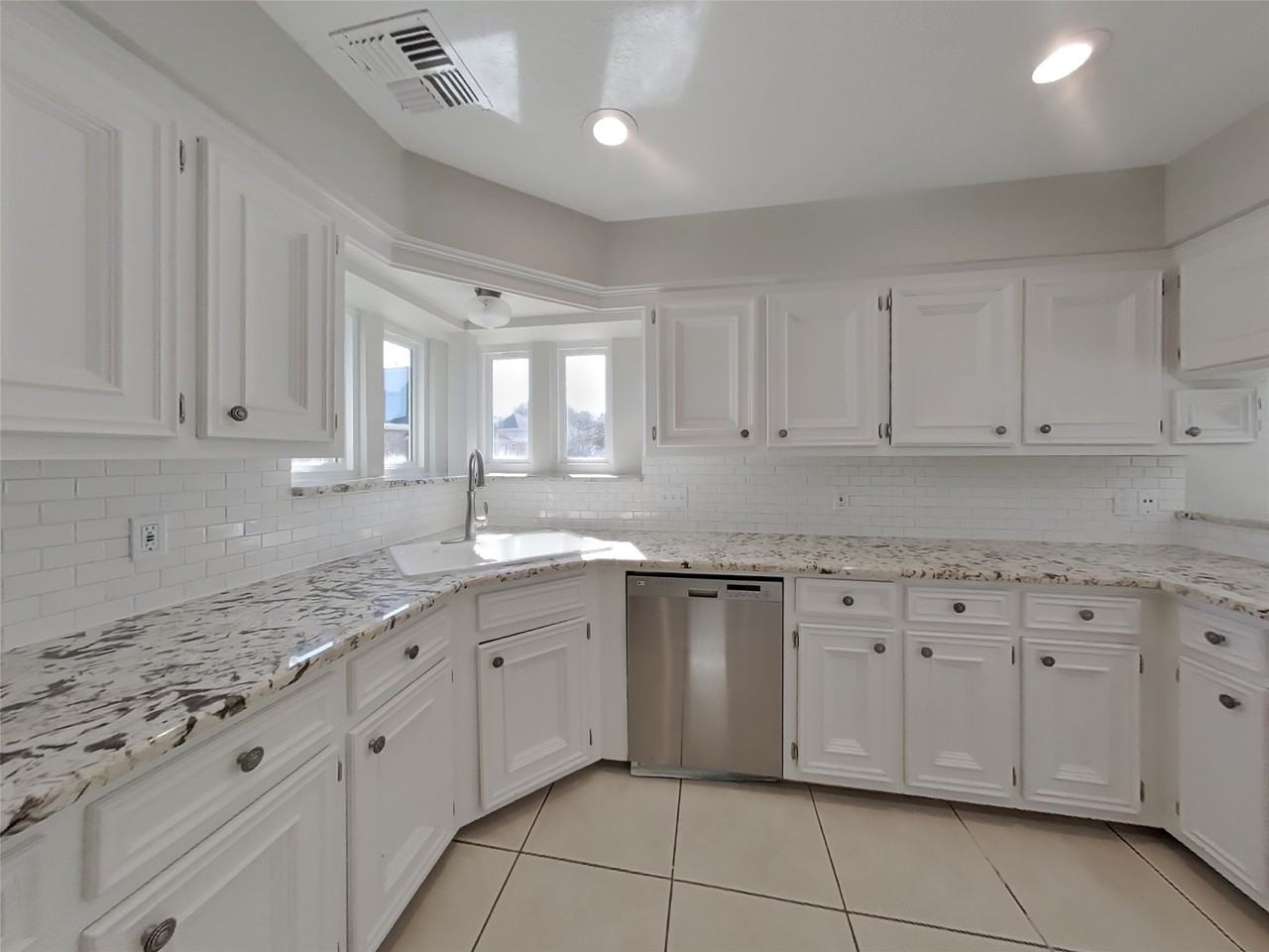 15326 Alta Mesa Dr #15326 - Photo 6 of 18