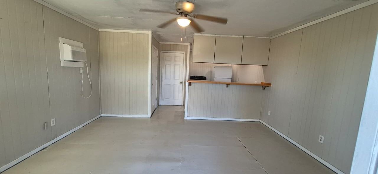 18530 Brumbelow Rd #18530 - Photo 6 of 7