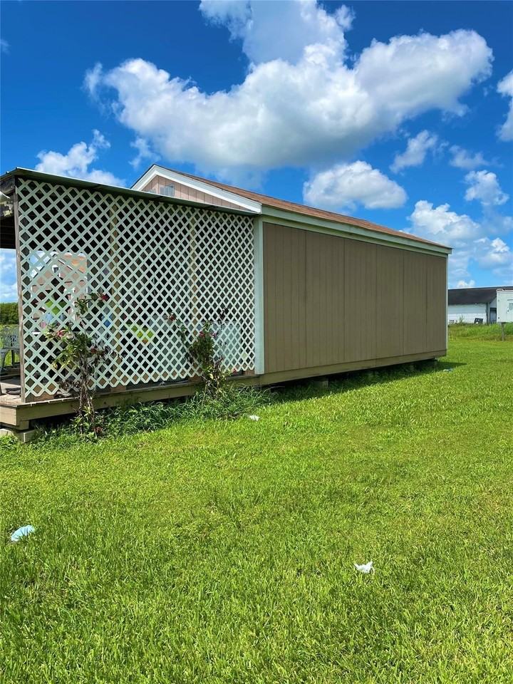 18530 Brumbelow Rd #18530 - Photo 7 of 7