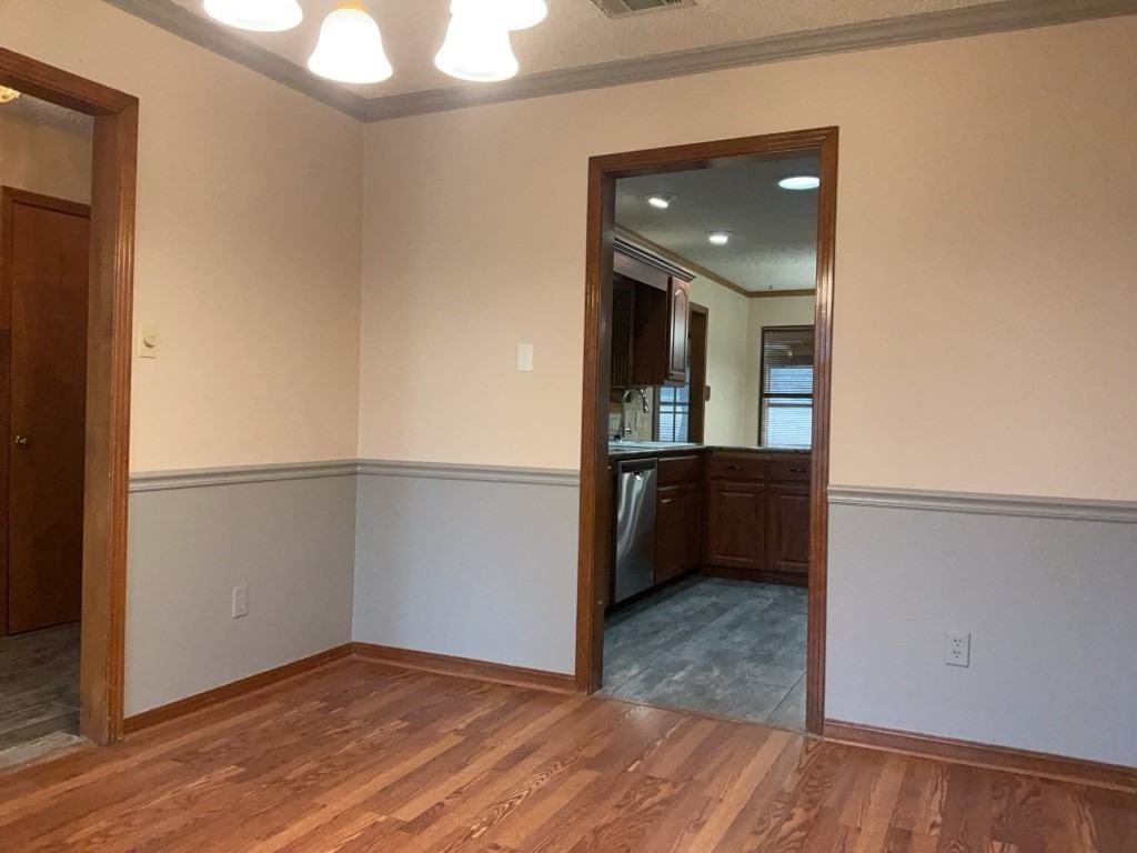 2004 Walsh Dr #2004 - Photo 6 of 26