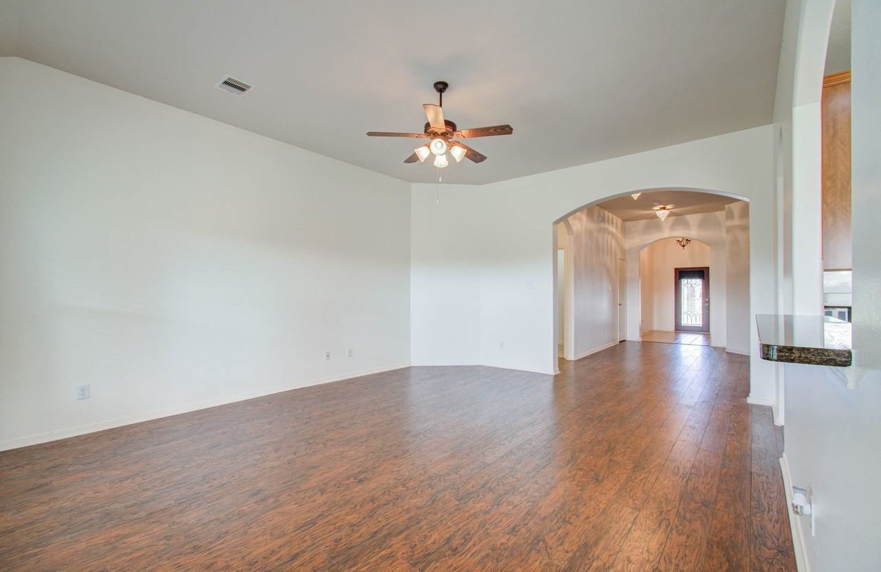 14235 Englewood Park Ln #14235 - Photo 7 of 37