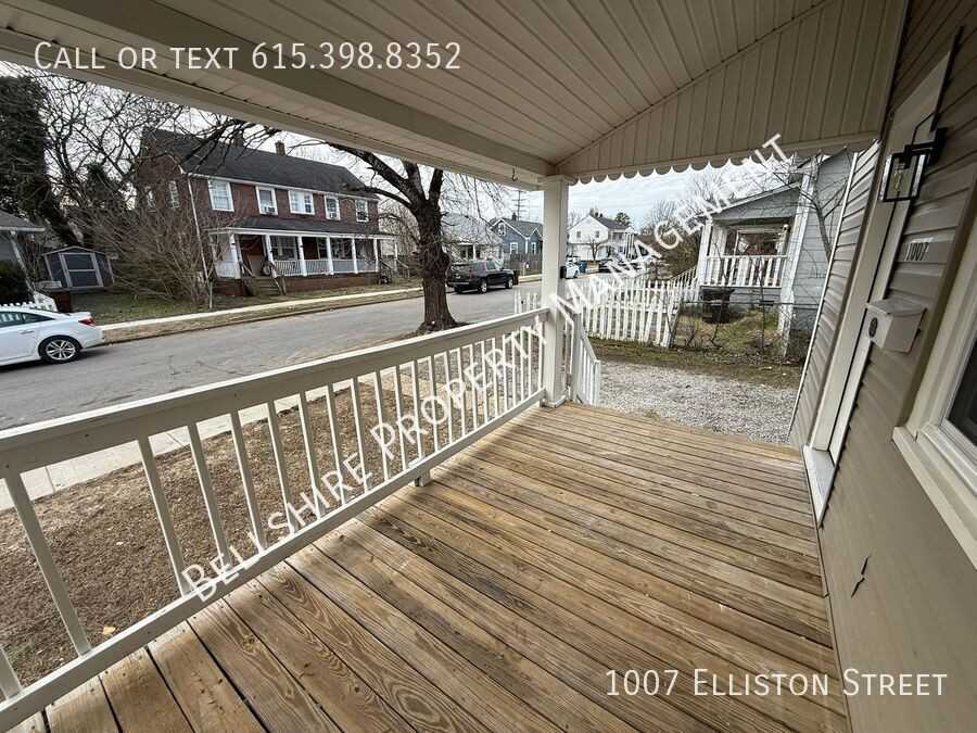 1007 Elliston St - Photo 3 of 19