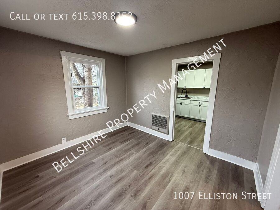 1007 Elliston St - Photo 7 of 19