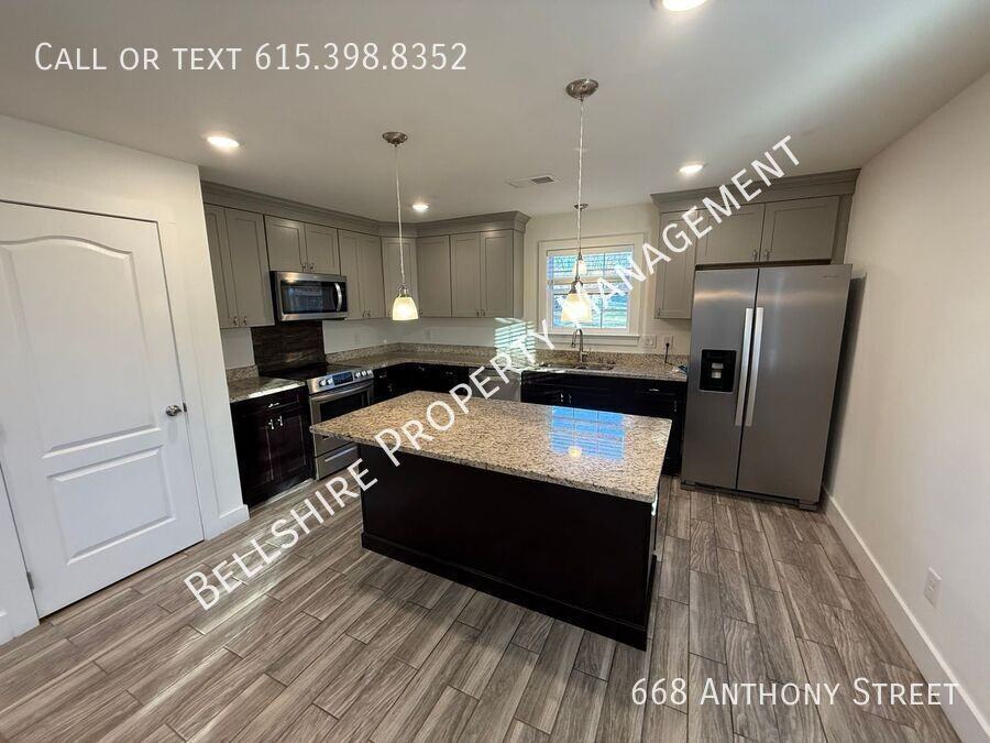 668 Anthony St - Photo 7 of 28