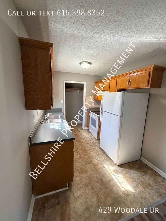 429 Woodale Dr - Photo 4 of 16