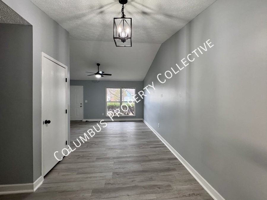 4087 Greenery Dr - Photo 3 of 17