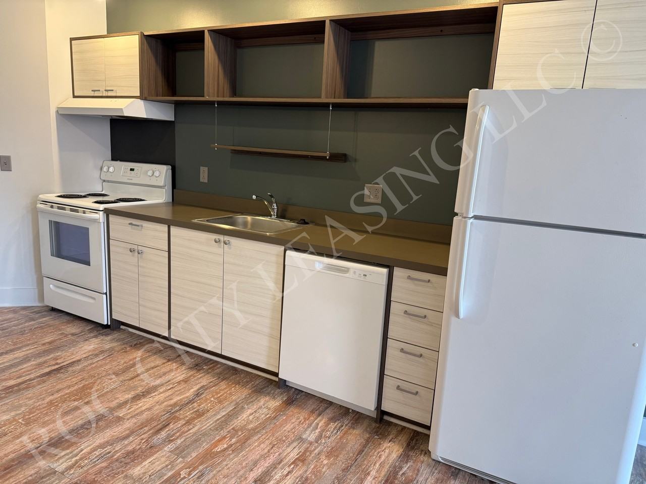 155 Saint Paul St #03SERIES - Photo 2 of 7