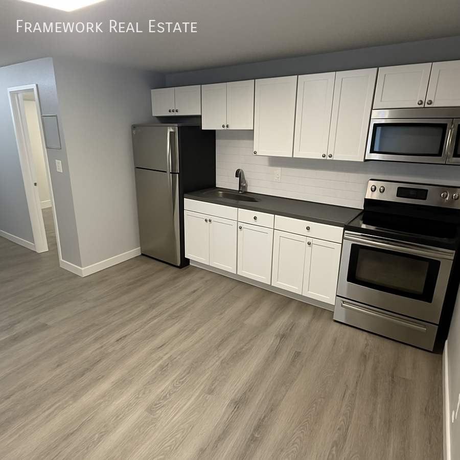 824 12th St #104 - Photo 3 of 34