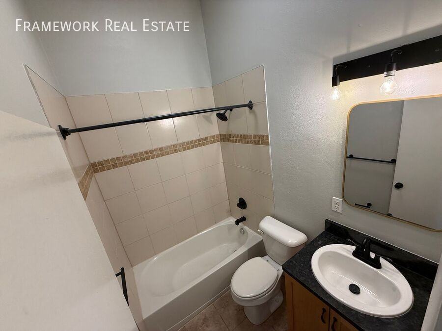 2033 Curtis St #28 - Photo 2 of 7