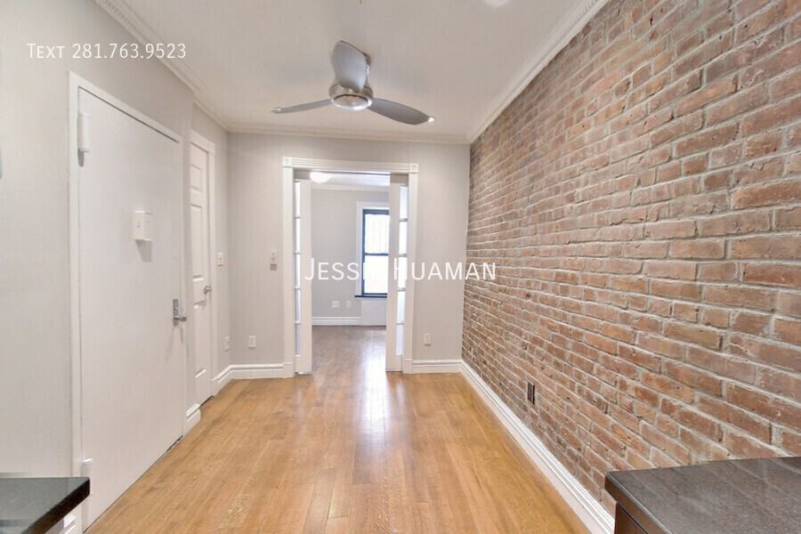 345 W 53rd St #4CD - Photo 2 of 5