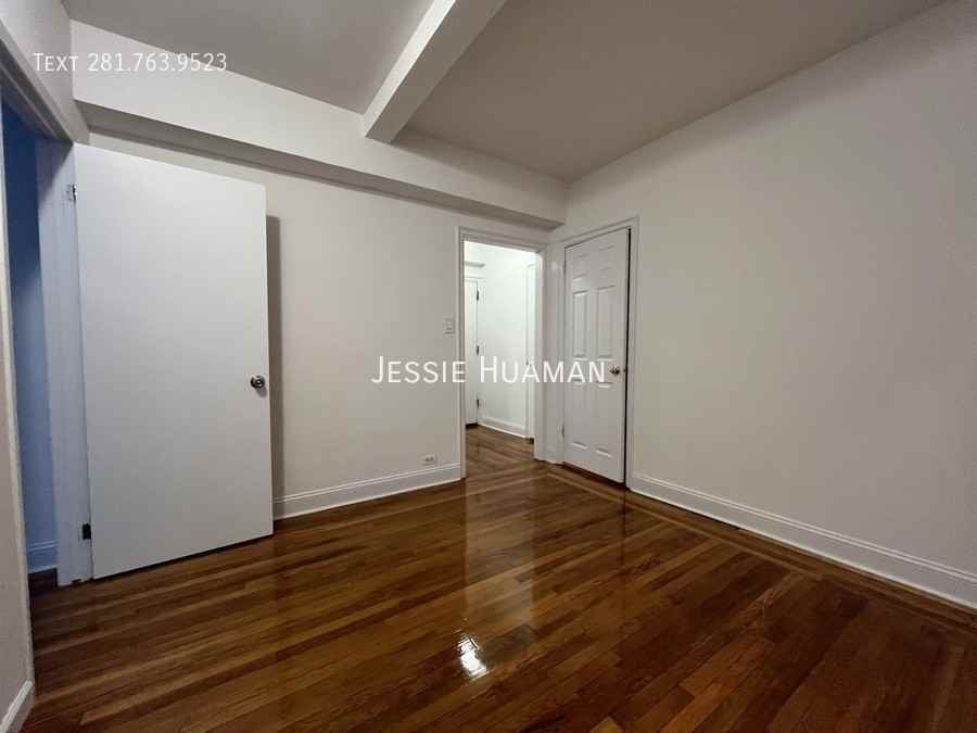 301 E 38th St #4JK - Photo 5 of 10