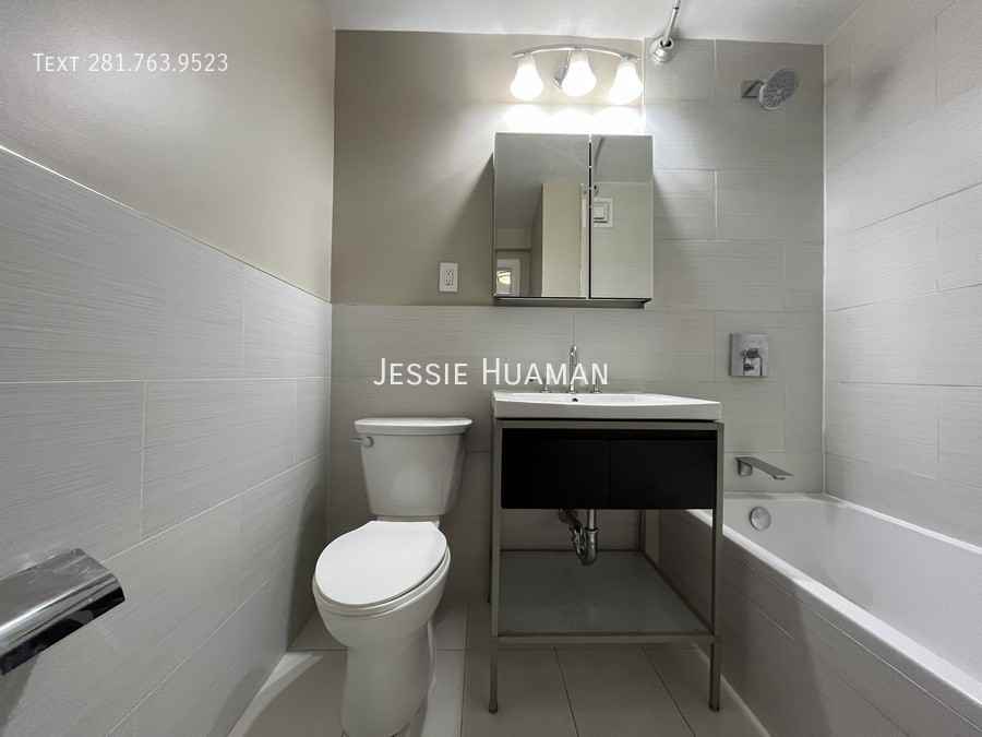 80 N Moore St #15CD - Photo 7 of 12