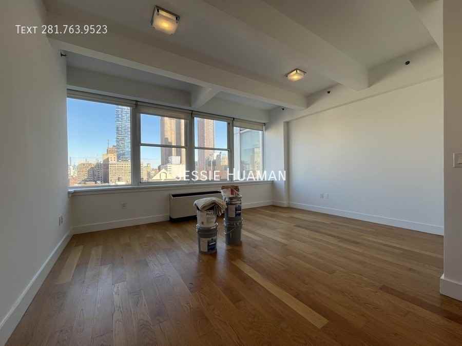 50 Murray St #1307A - Photo 2 of 5