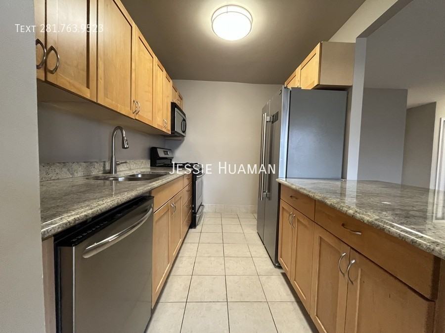 40 Harrison St #33DE - Photo 2 of 8