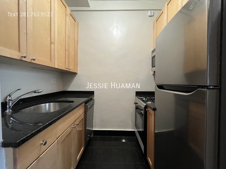 166 2nd Ave #3 - Photo 4 of 5