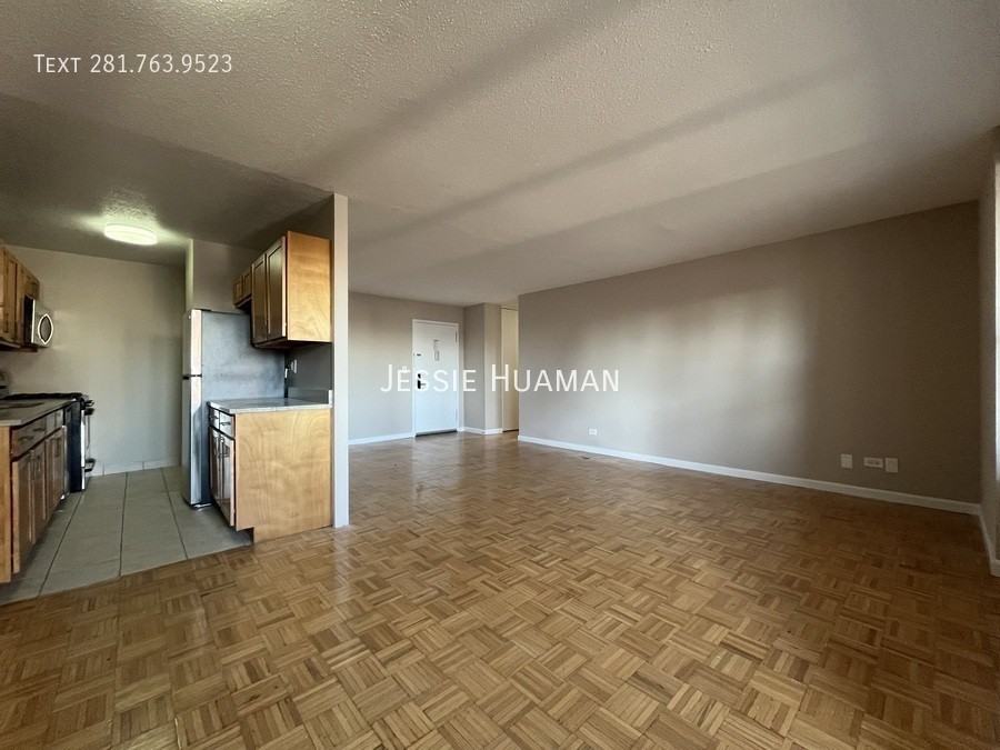 80 N Moore St #21 - Photo 2 of 9