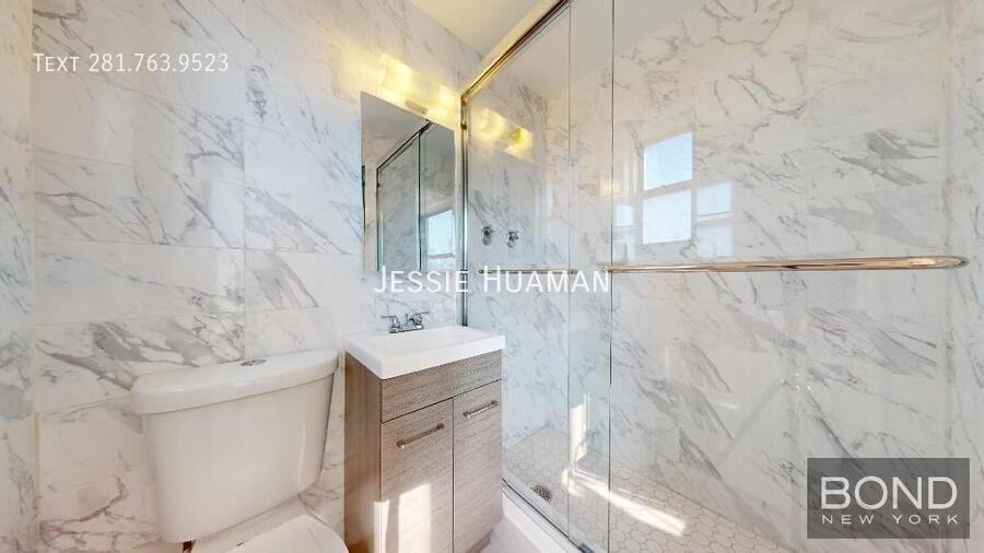 33 Greenwich Ave #15 - Photo 5 of 7