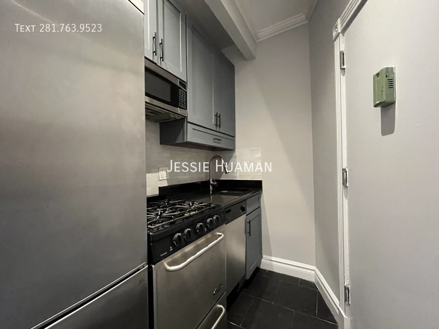 232 Elizabeth St #5 - Photo 2 of 6