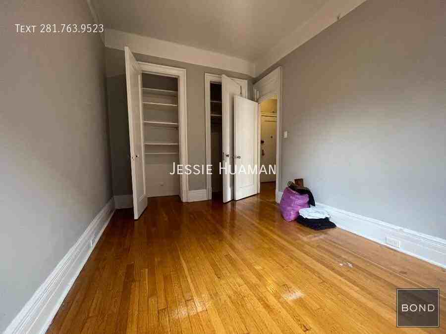 220 W 98th St #H - Photo 5 of 9