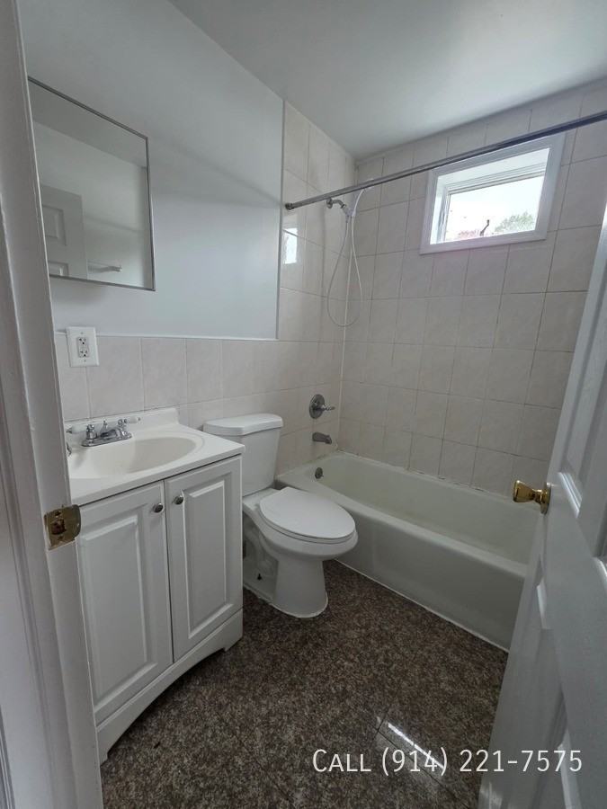 146 Beech St #4E - Photo 2 of 9