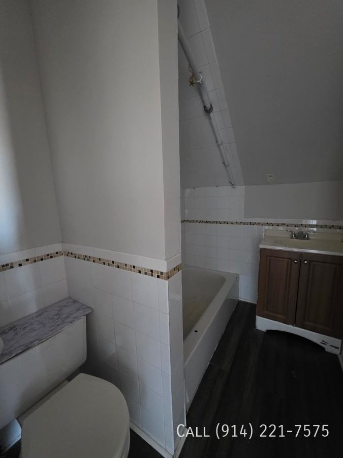 151 Linden St - Photo 3 of 8