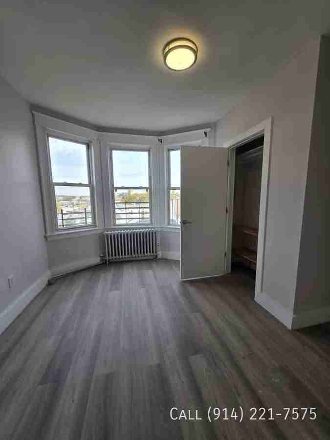 52 Poplar St - Photo 2 of 10