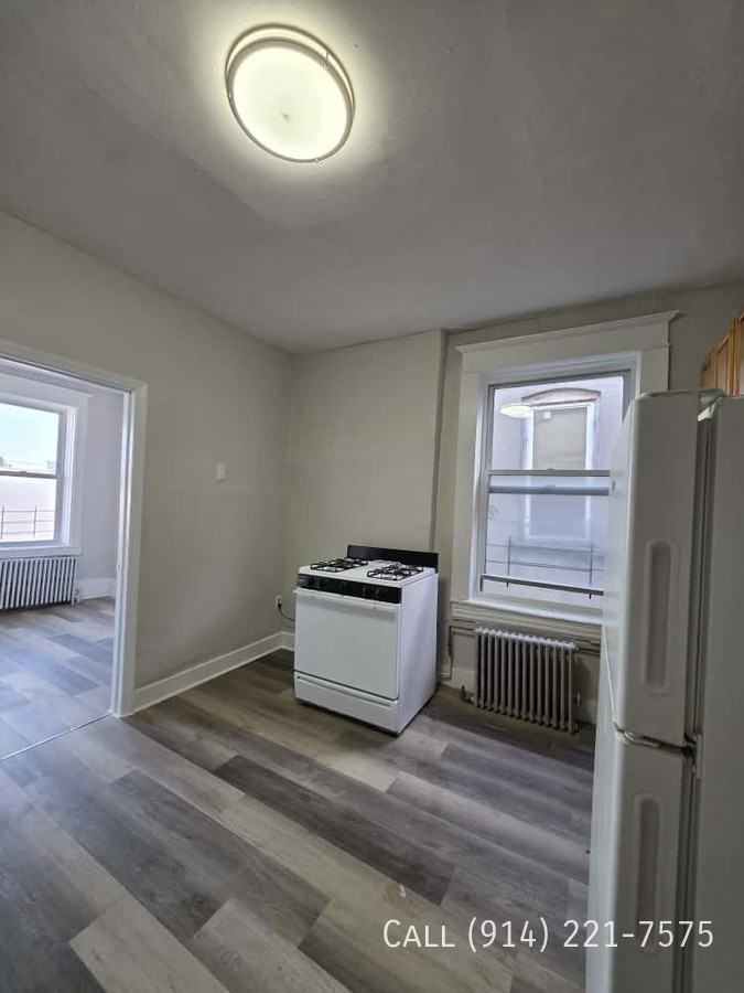 15 N Bond St - Photo 2 of 9