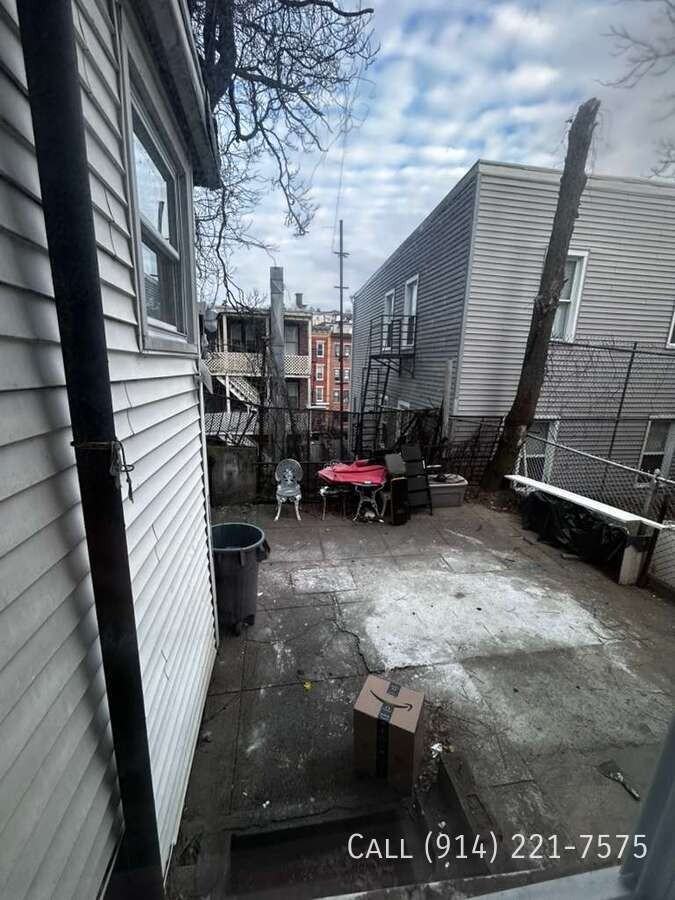 162 Linden St - Photo 6 of 13