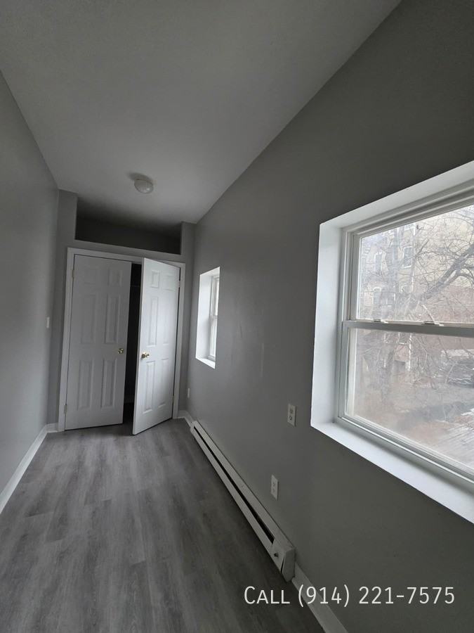 18 Seymour St #2R - Photo 4 of 9