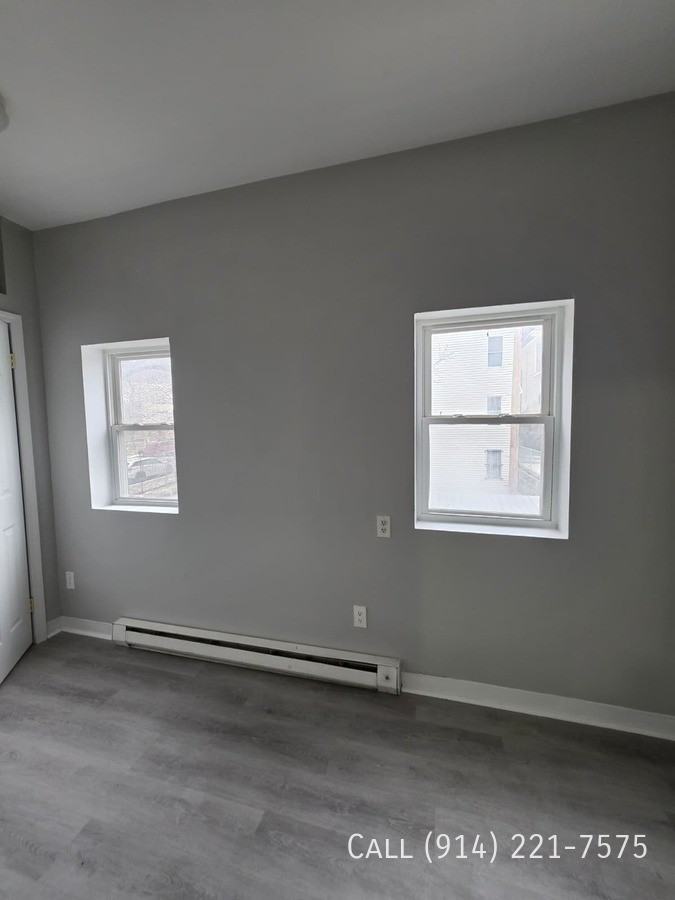 18 Seymour St #2R - Photo 5 of 9