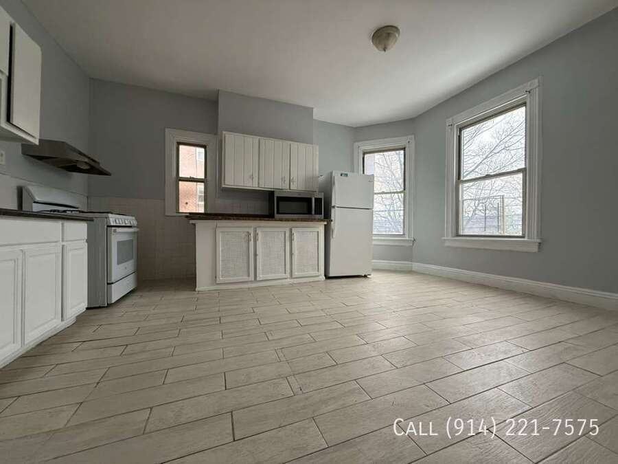 584 Warburton Ave #2 - Photo 7 of 7