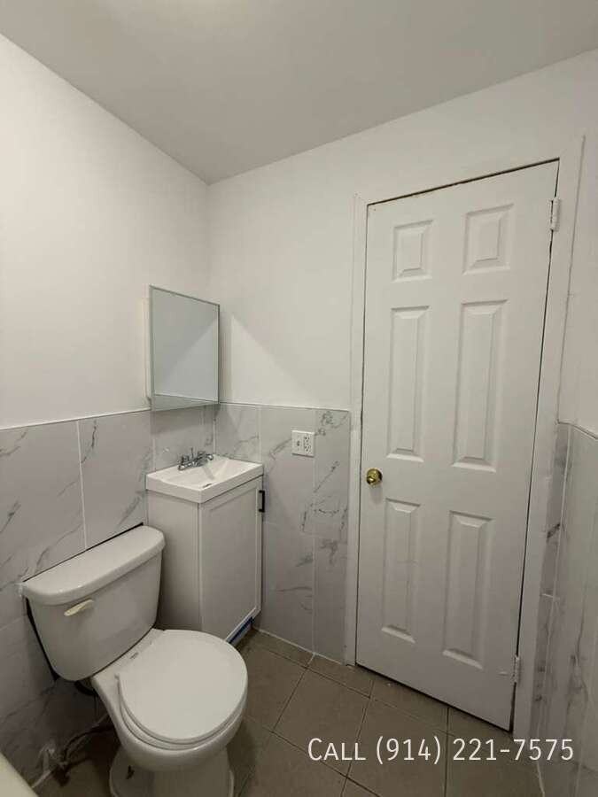 92 Ash St #2 - Photo 5 of 7