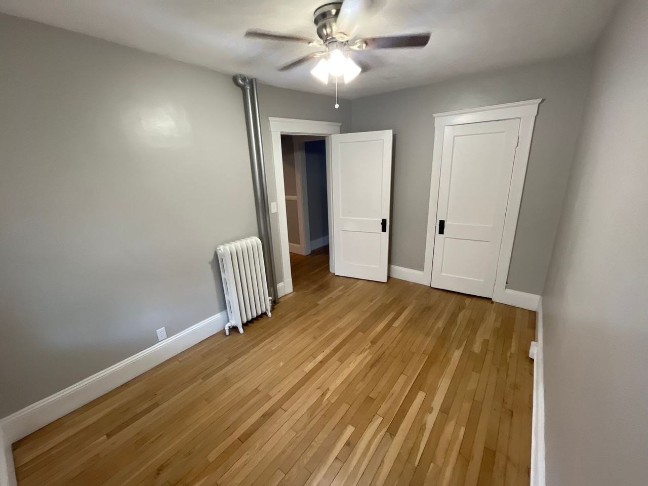 300 Washington Street - Photo 4 of 7