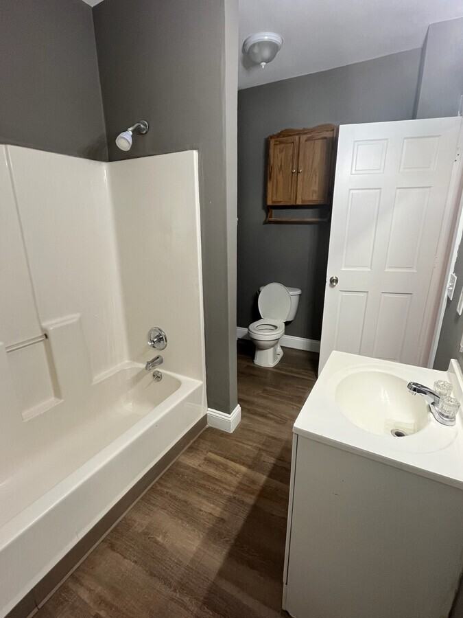 239 Straight Ave Sw - Photo 7 of 13