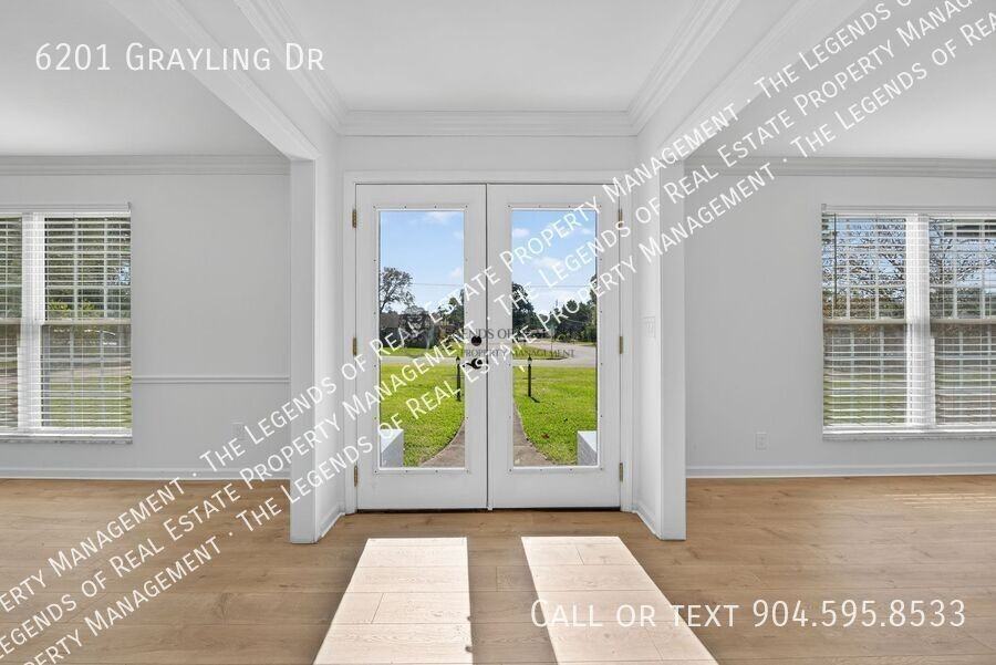 6201 Grayling Dr - Photo 3 of 25