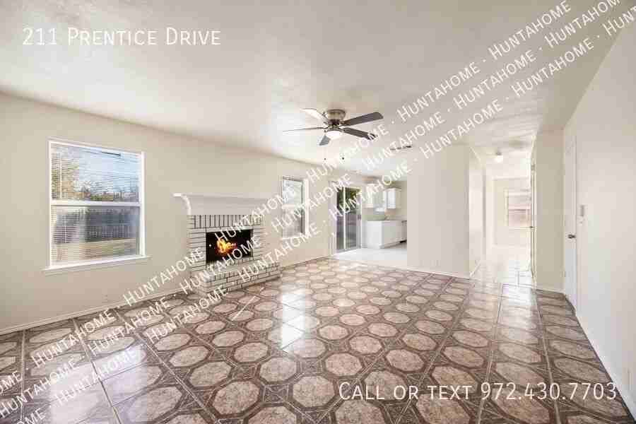 211 Prentice Dr - Photo 7 of 25