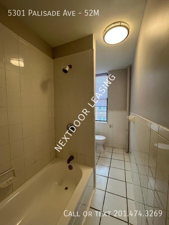 5301 Palisade Ave #52M - Photo 4 of 7