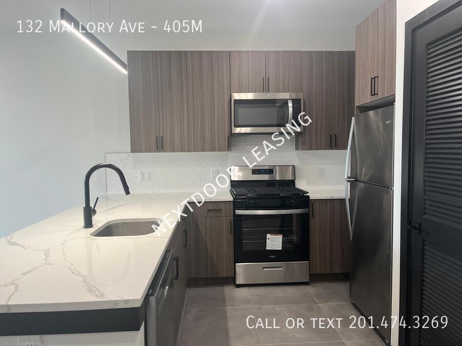 132 Mallory Ave #405M - Photo 2 of 14