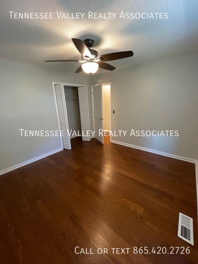 900 Kirk Ave #A - Photo 7 of 11