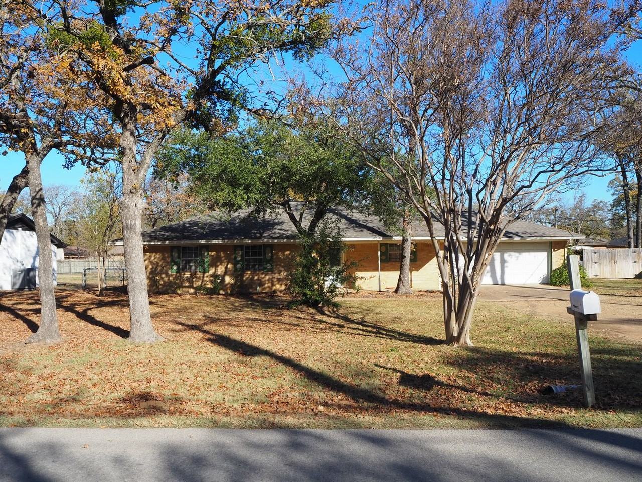 118 Perkins Rd - Photo 3 of 34