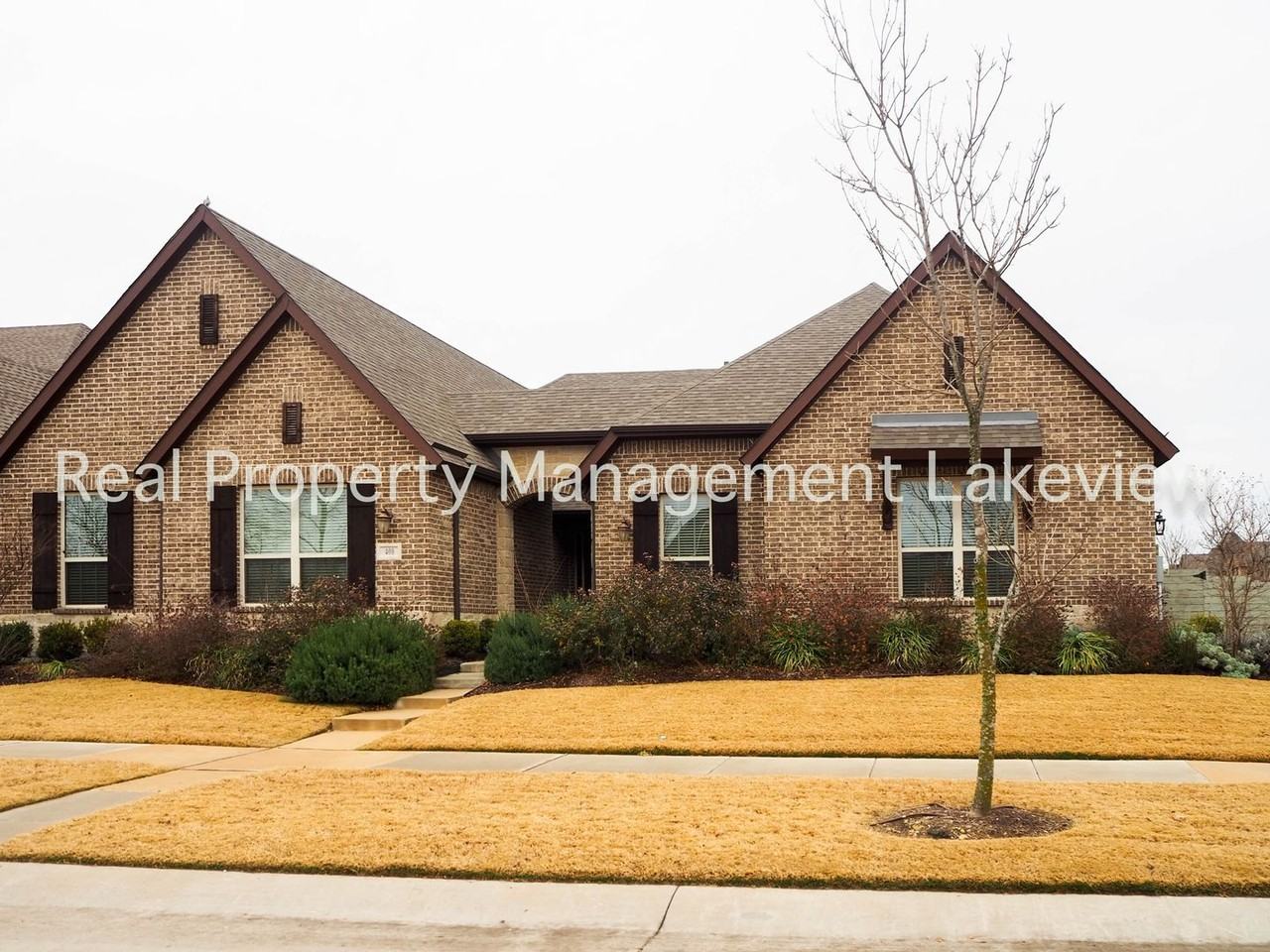 400 Sunflower Ave - Photo 2 of 37