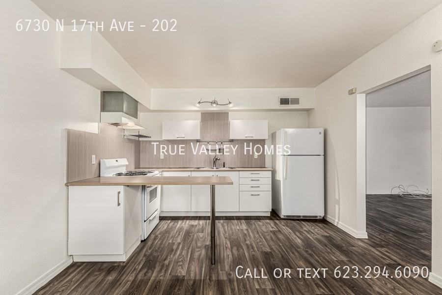 6730 N 17th Ave #202 - Photo 3 of 29