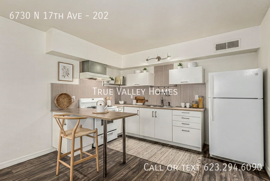 6730 N 17th Ave #202 - Photo 4 of 29