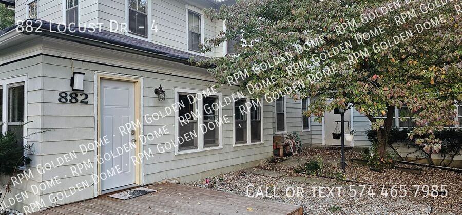 882 Locust Dr #4 - Photo 2 of 21