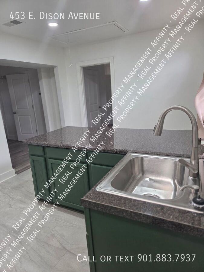 453 E Dison Ave - Photo 5 of 22