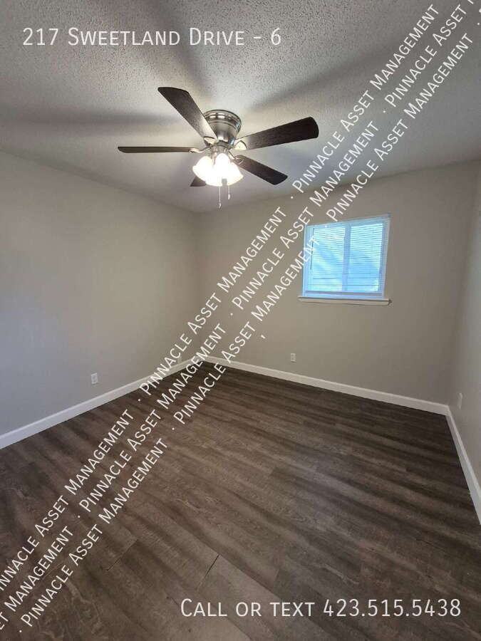 217 Sweetland Dr #6 - Photo 6 of 12