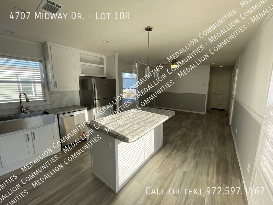 4707 Midway Dr - Photo 7 of 15