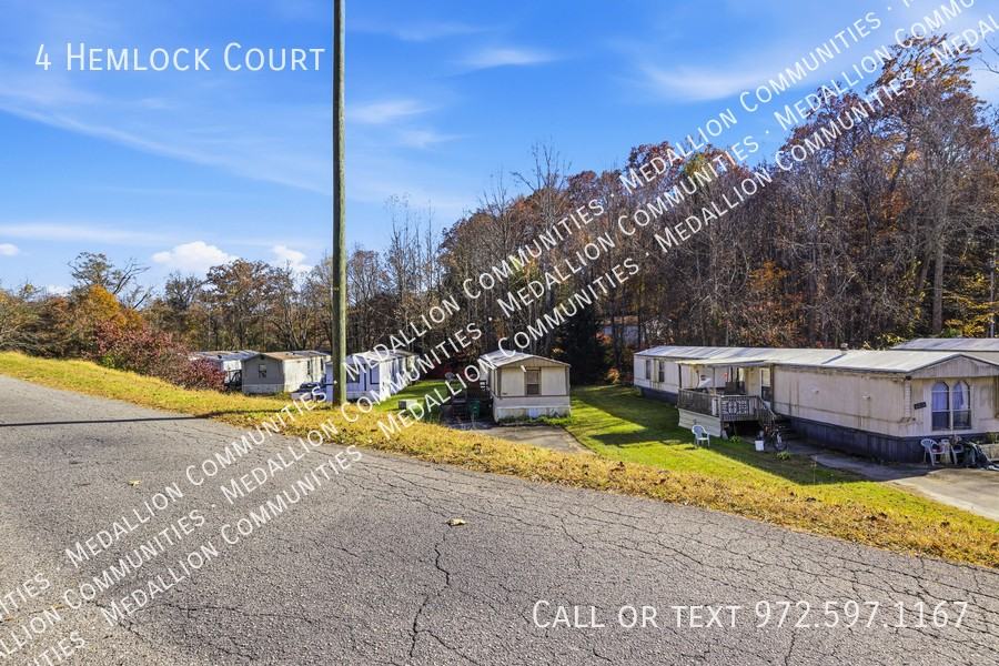 4 Hemlock Ct - Photo 4 of 7