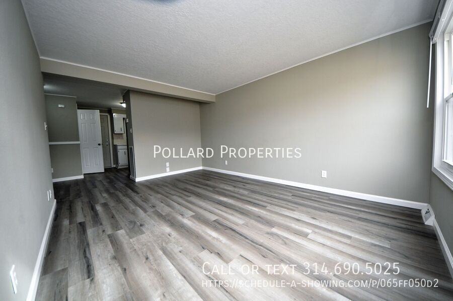 307 Granada Dr - Photo 3 of 33