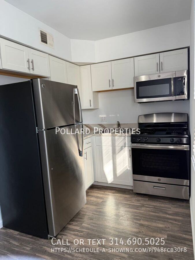 201 Richmond Dr #B203 - Photo 2 of 16